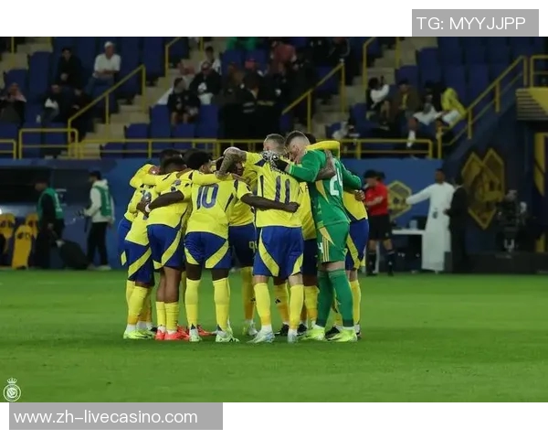 奥斯足球俱乐部：追逐梦想的绿茵场上演绎激情与荣耀的传奇故事